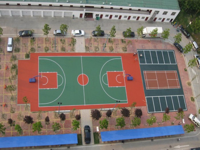 塑胶篮球场